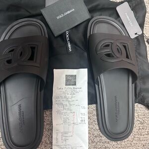 Dolce & Gabbana Men's Black Logo Slides